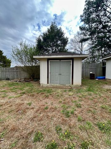 5227 Harrisburg Road, Jonesboro, AR 72404