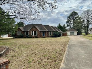 5227 Harrisburg Road, Jonesboro, AR 72404