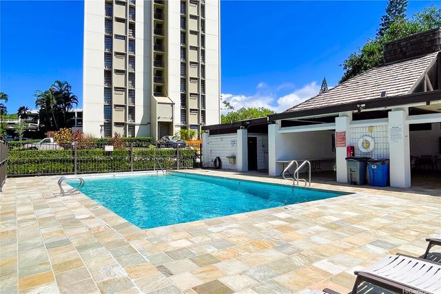 98-500 Koauka Loop 7M, Aiea, HI 96701