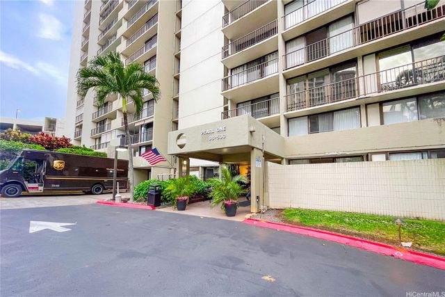 98-500 Koauka Loop 7M, Aiea, HI 96701