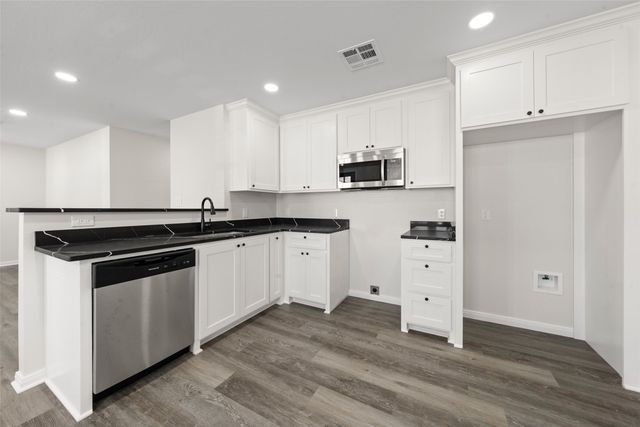 944 Holt Avenue, Waco, TX 76706