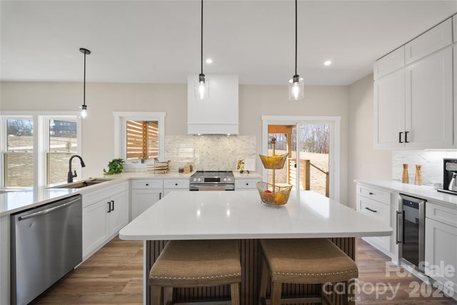 78 Scott Meadows Drive, Asheville, NC 28806