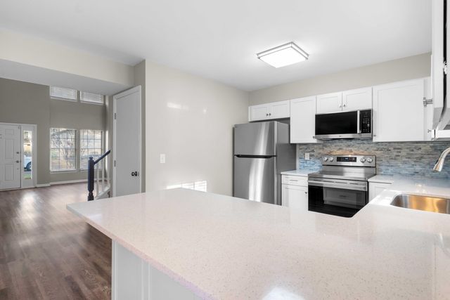 8335 Coventry, North Charleston, SC 29420