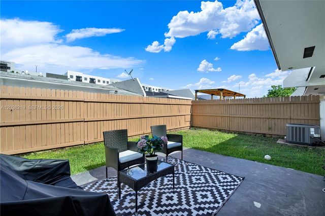 4260 SW 68th Ct, Miami, FL 33155