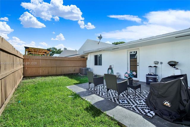 4260 SW 68th Ct, Miami, FL 33155