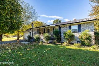 114 Verdun Rd, Oneida, TN 37841