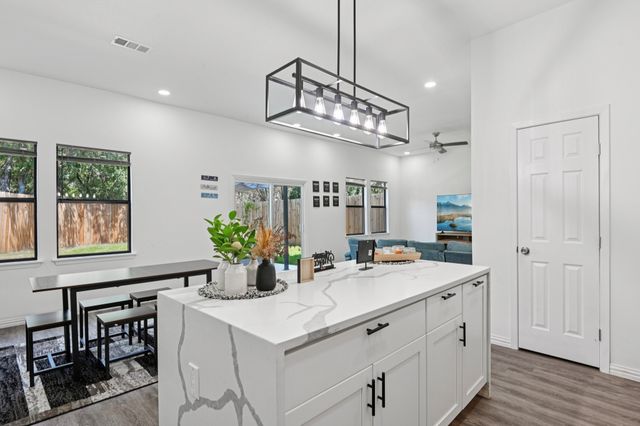 3605 flint rock Circle, Granbury, TX 76048