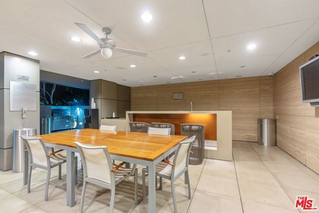 1155 S Grand Avenue 905, Los Angeles, CA 90015