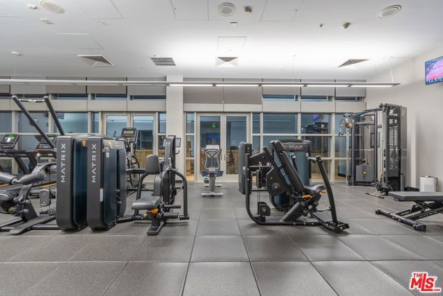 1155 S Grand Avenue 905, Los Angeles, CA 90015