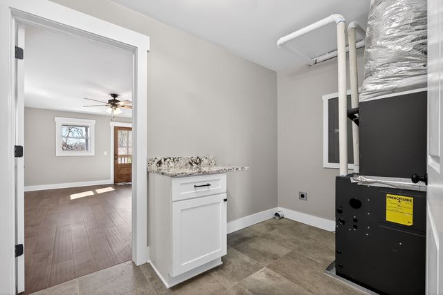 1277 Bluff Springs Rd, Mcminnville, TN 37110