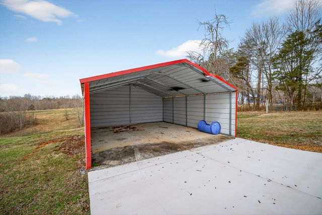 1277 Bluff Springs Rd, Mcminnville, TN 37110