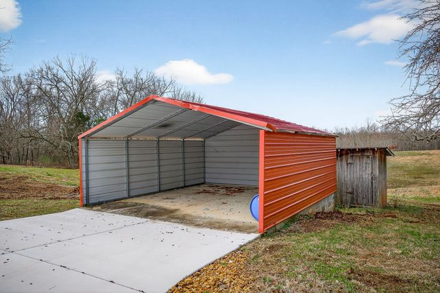 1277 Bluff Springs Rd, Mcminnville, TN 37110