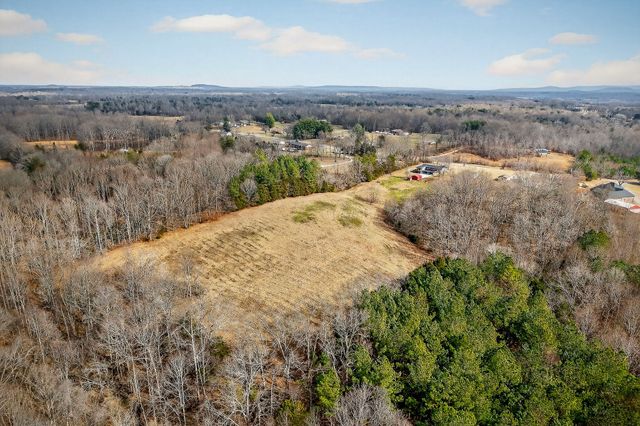 1277 Bluff Springs Rd, Mcminnville, TN 37110