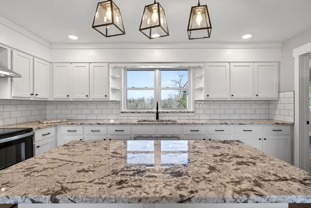 1277 Bluff Springs Rd, Mcminnville, TN 37110