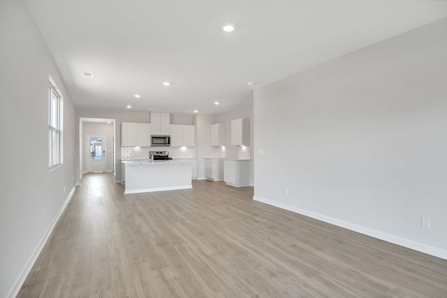 7032 Lang Avenue, White House, TN 37188