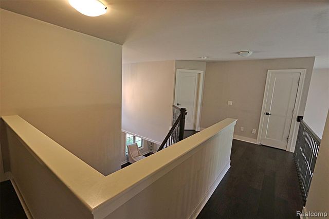 4966 Park Manor Drive, Troy, MI 48098
