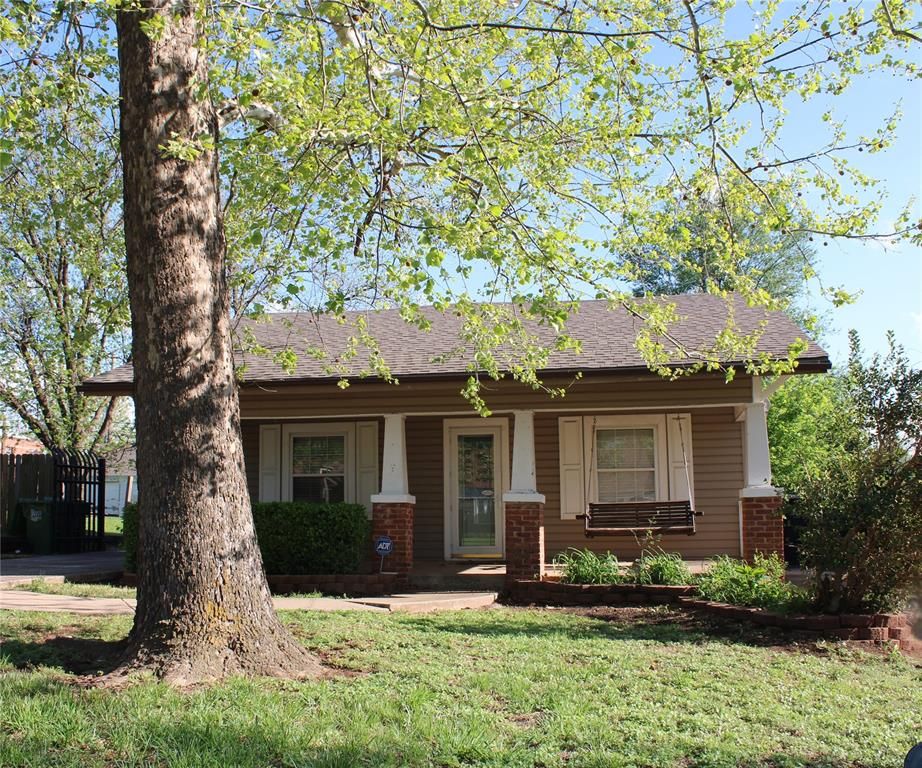 930 Maple Street, Yukon, OK 73099