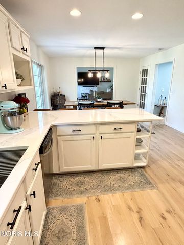 1726 Spring Forest Drive, Oregon, OH 43616