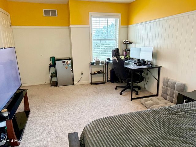 1726 Spring Forest Drive, Oregon, OH 43616