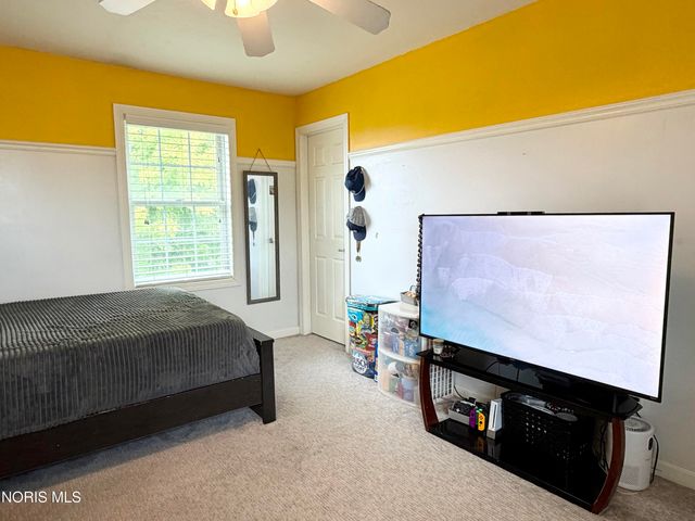 1726 Spring Forest Drive, Oregon, OH 43616