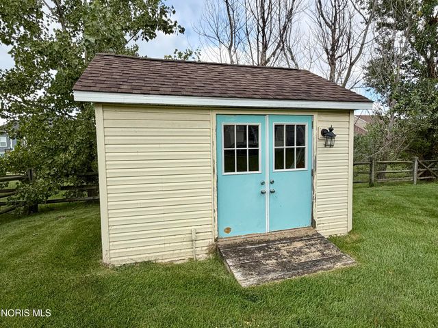 1726 Spring Forest Drive, Oregon, OH 43616