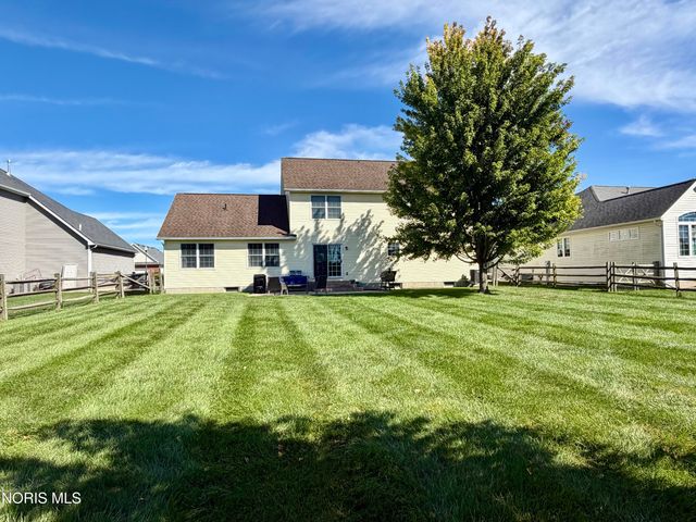 1726 Spring Forest Drive, Oregon, OH 43616