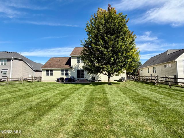 1726 Spring Forest Drive, Oregon, OH 43616