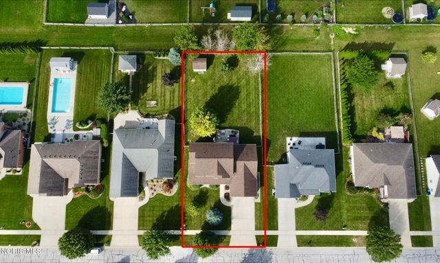 1726 Spring Forest Drive, Oregon, OH 43616