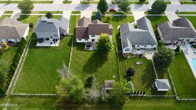 1726 Spring Forest Drive, Oregon, OH 43616