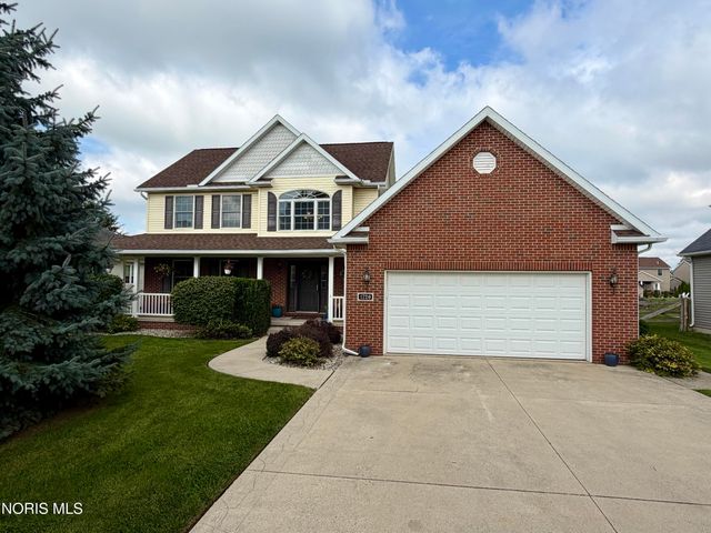 1726 Spring Forest Drive, Oregon, OH 43616
