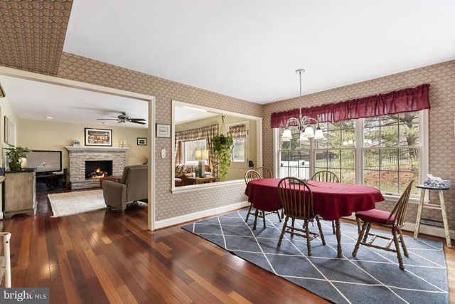 32 MARIAN CIR, Chalfont, PA 18914