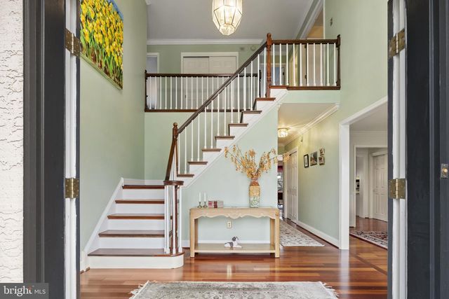 32 MARIAN CIR, Chalfont, PA 18914