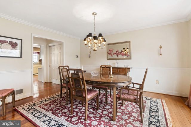 32 MARIAN CIR, Chalfont, PA 18914