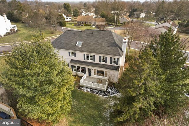 32 MARIAN CIR, Chalfont, PA 18914