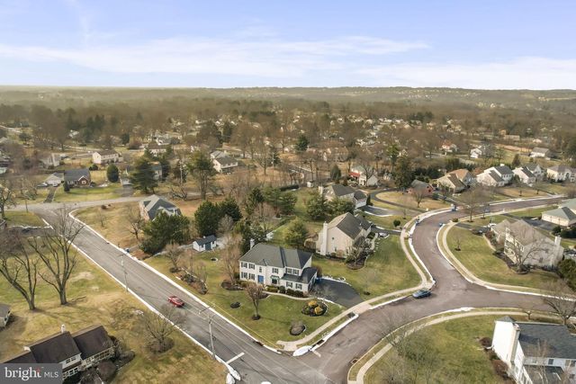 32 MARIAN CIR, Chalfont, PA 18914