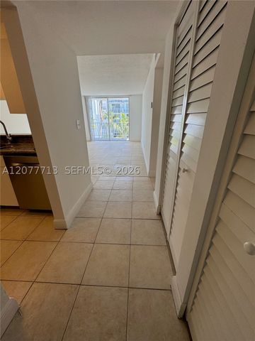 488 NW 165th St Rd B-412, Miami, FL 33169