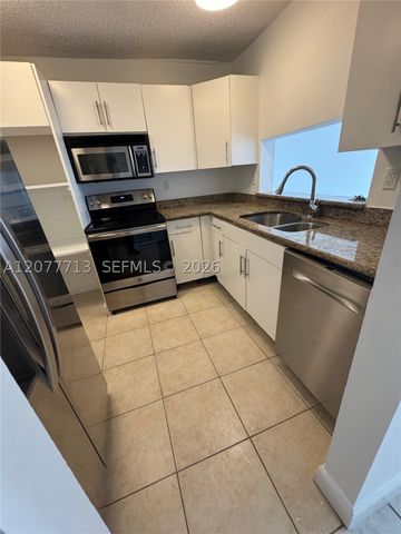 488 NW 165th St Rd B-412, Miami, FL 33169