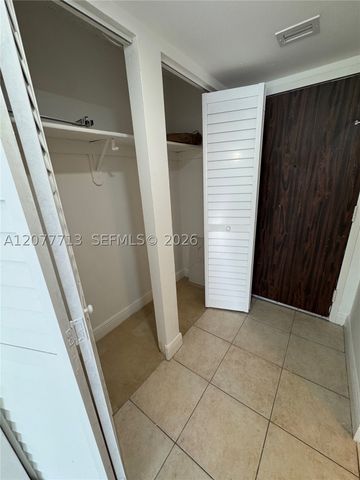 488 NW 165th St Rd B-412, Miami, FL 33169