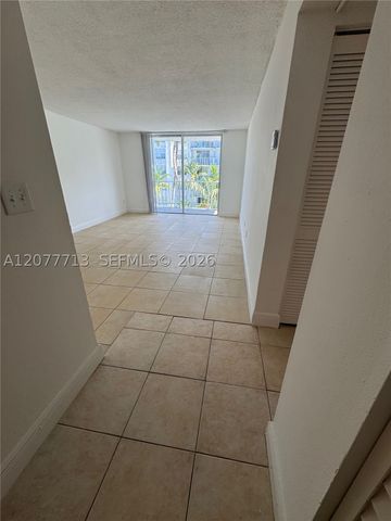 488 NW 165th St Rd B-412, Miami, FL 33169