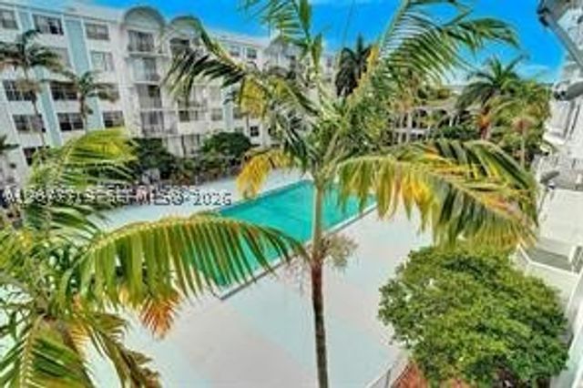 488 NW 165th St Rd B-412, Miami, FL 33169