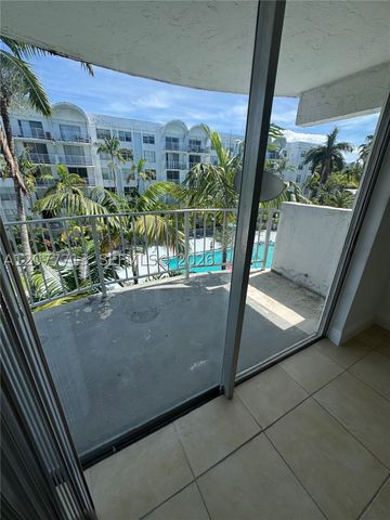 488 NW 165th St Rd B-412, Miami, FL 33169