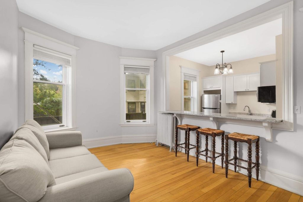 579 Summit Avenue 105, Saint Paul, MN 55102 — photo 3