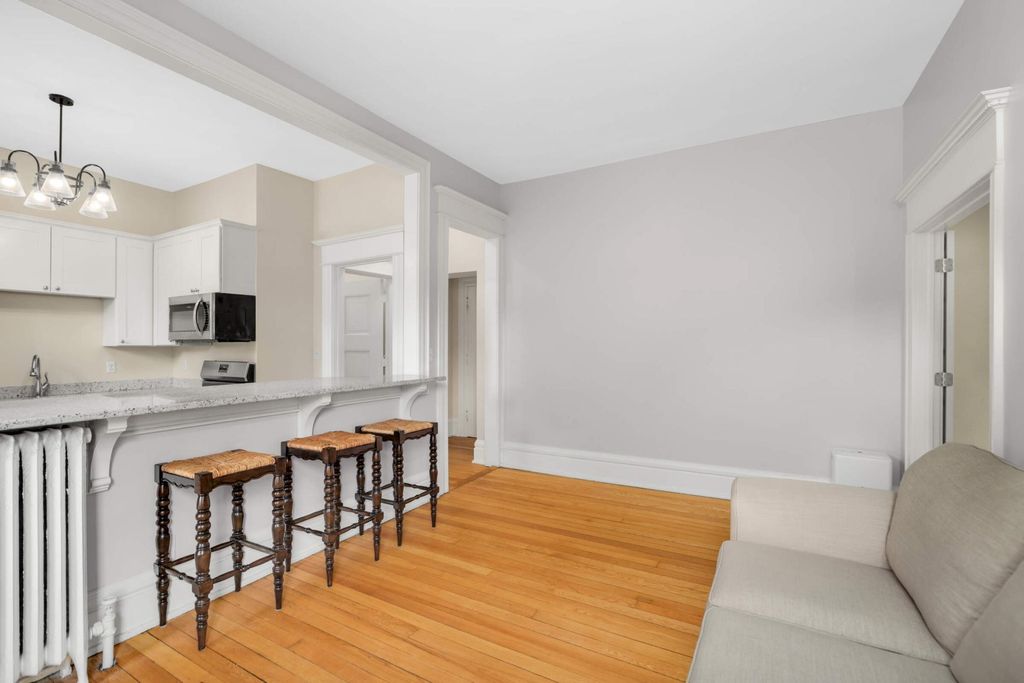 579 Summit Avenue 105, Saint Paul, MN 55102 — photo 4