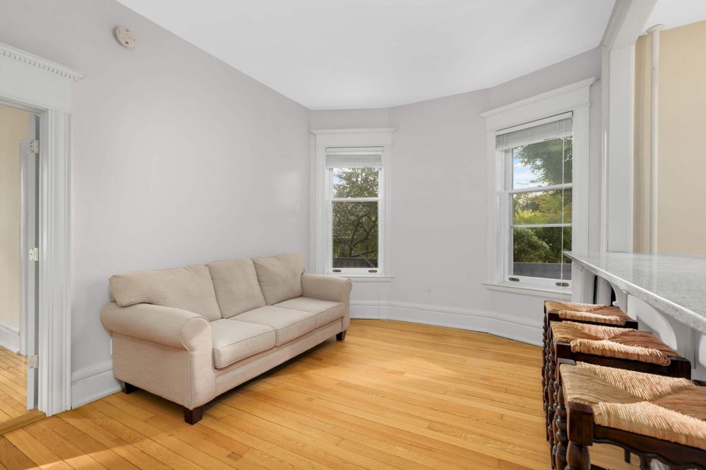 579 Summit Avenue 105, Saint Paul, MN 55102 — photo 5