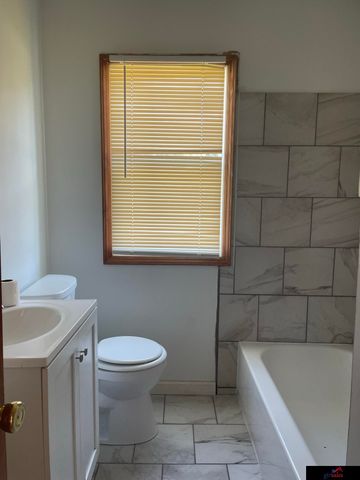 4410 N 52 Street, Omaha, NE 68104