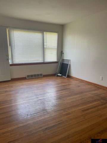 4410 N 52 Street, Omaha, NE 68104