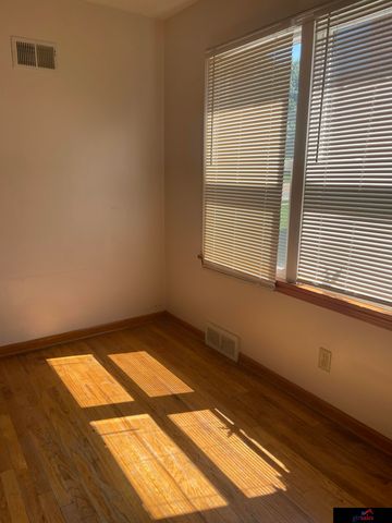 4410 N 52 Street, Omaha, NE 68104