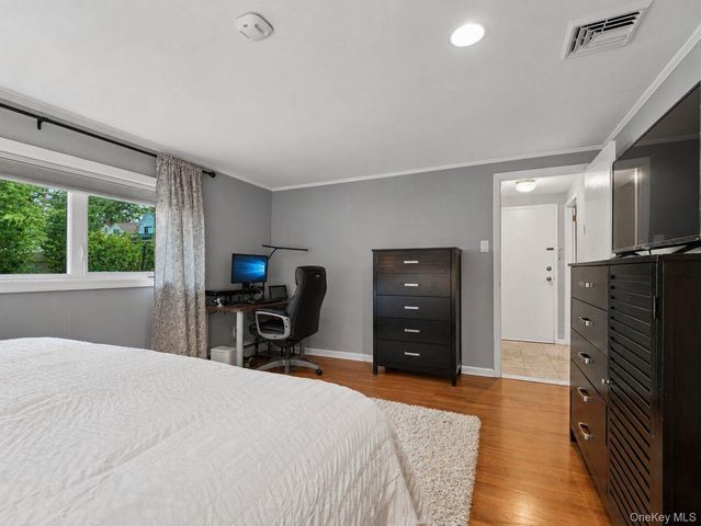 2 Highfield Avenue, Port Washington, NY 11050