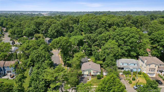 2 Highfield Avenue, Port Washington, NY 11050