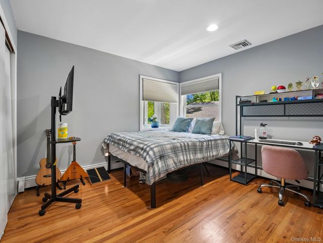 2 Highfield Avenue, Port Washington, NY 11050